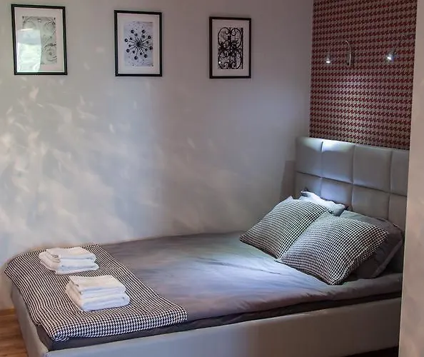 Апартаменти U Zuzanny 2 *